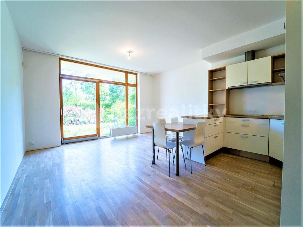 Studio flat to rent, 77 m², K Lesu, Prague, Prague