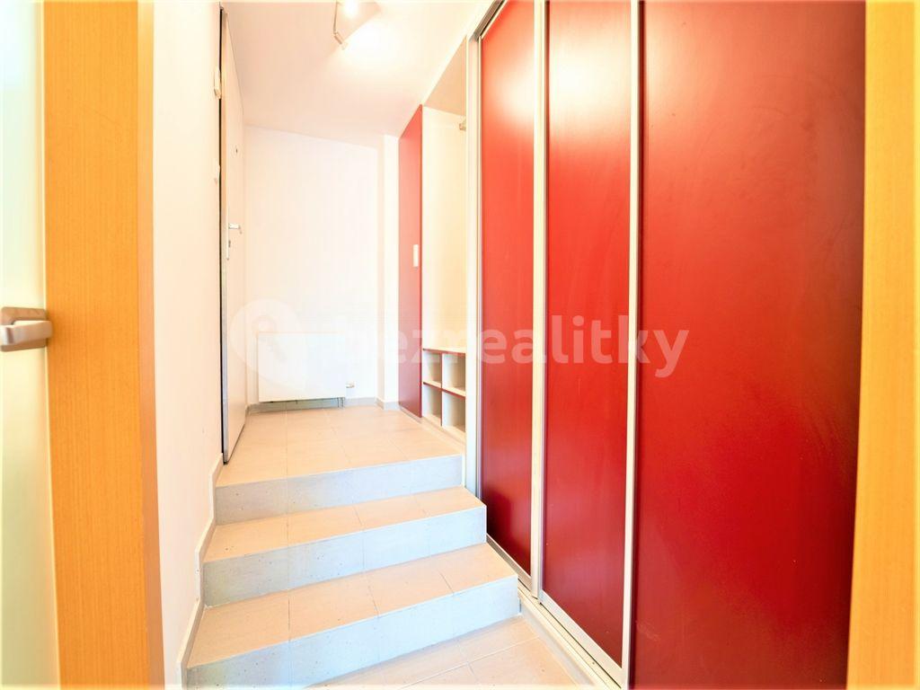 Studio flat to rent, 77 m², K Lesu, Prague, Prague