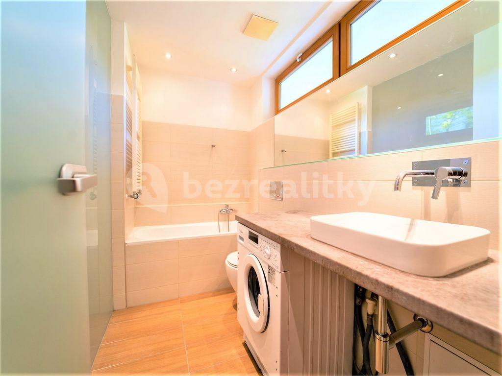 Studio flat to rent, 77 m², K Lesu, Prague, Prague