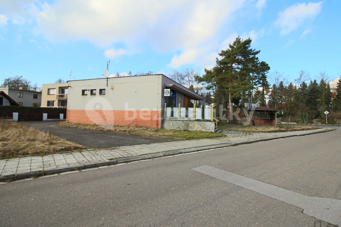 non-residential property for sale, 1,171 m², Zahradní, Nový Bydžov, Královéhradecký Region