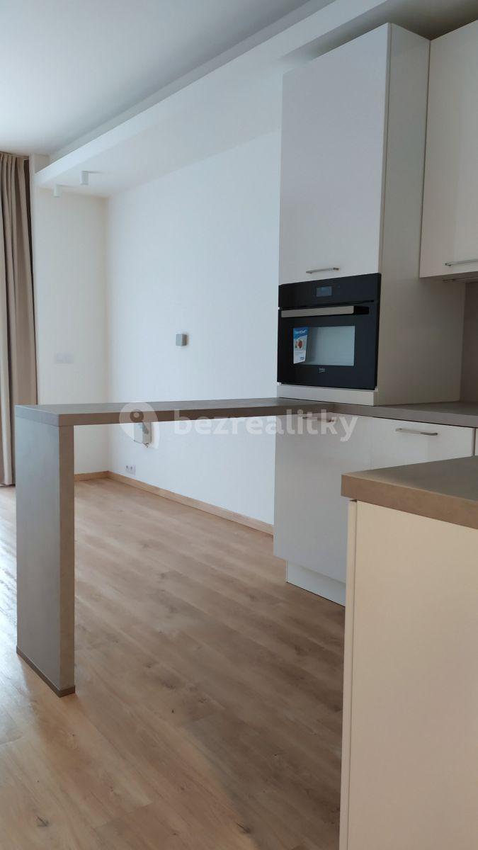 Studio flat to rent, 31 m², Mukařovského, Prague, Prague