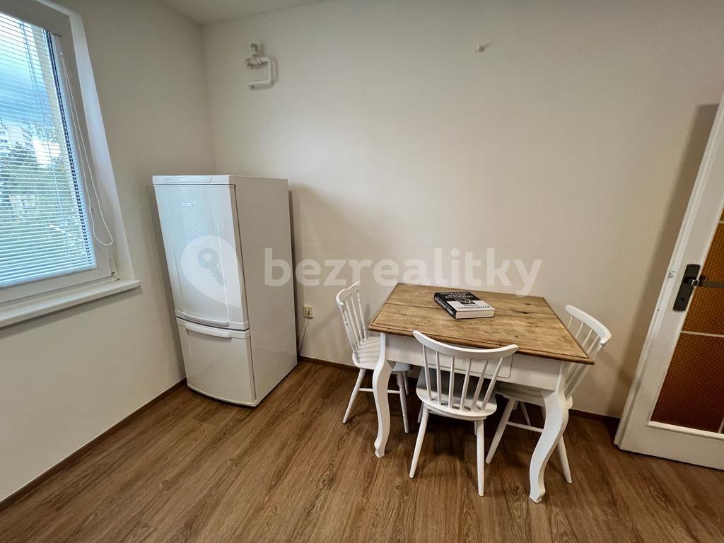 2 bedroom flat to rent, 72 m², Padělky III, Zlín, Zlínský Region