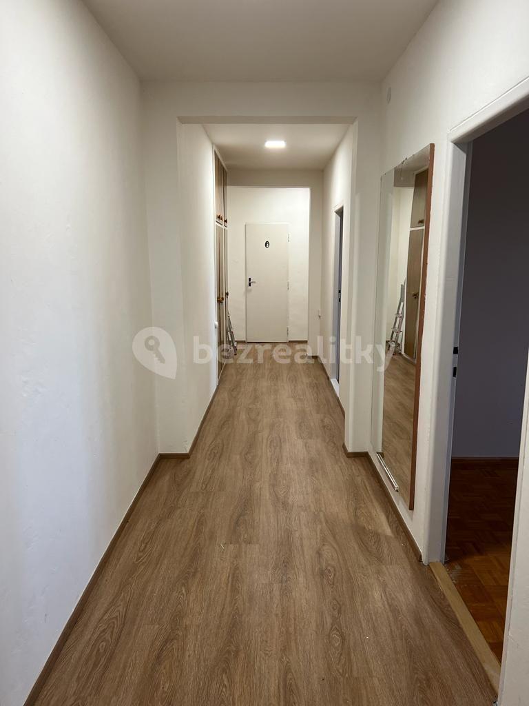 2 bedroom flat to rent, 72 m², Padělky III, Zlín, Zlínský Region