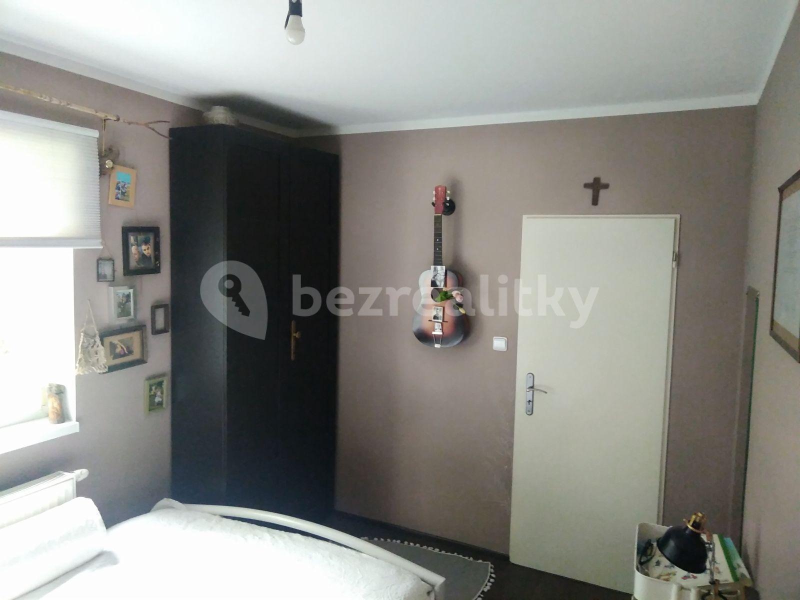 1 bedroom flat to rent, 32 m², V Údolí, Březí, Středočeský Region