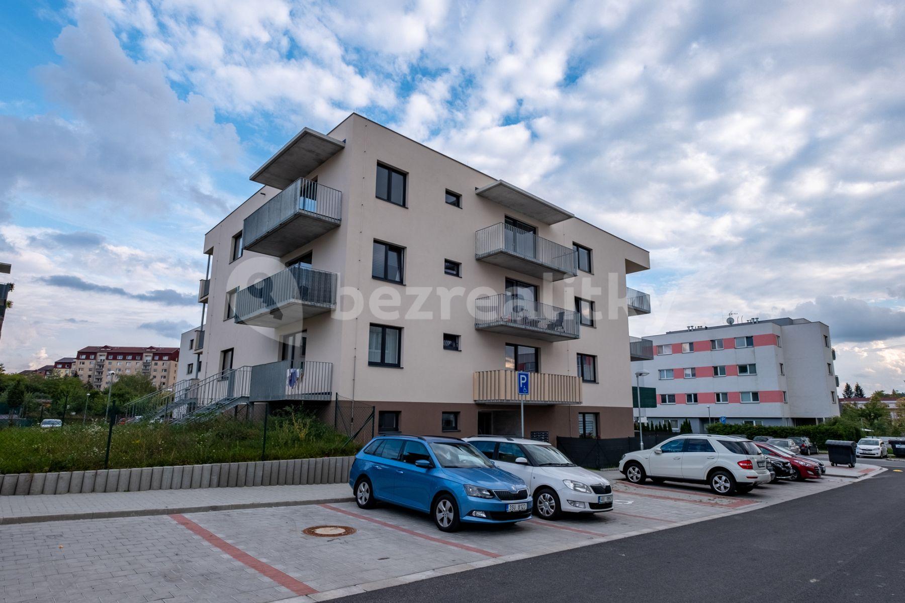 Studio flat to rent, 35 m², Armádní, Milovice, Středočeský Region