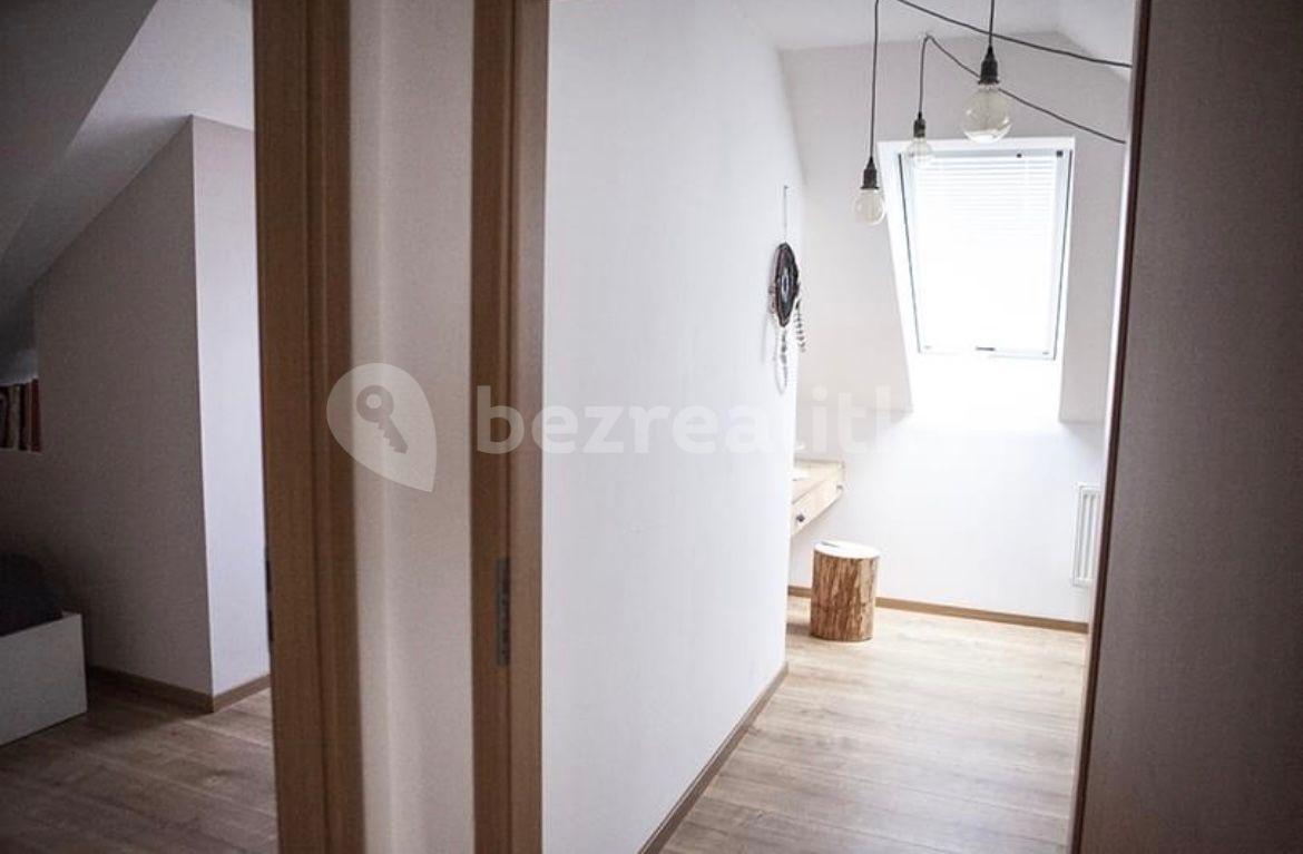 2 bedroom with open-plan kitchen flat for sale, 92 m², Českobrodská, Prague, Prague