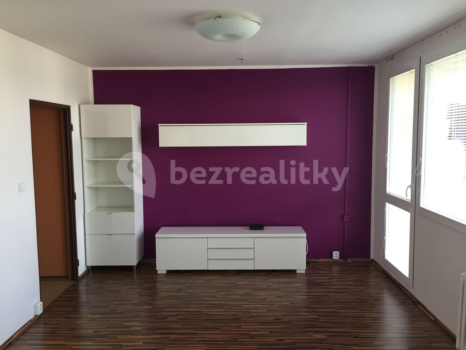 3 bedroom flat to rent, 72 m², Stříbrského, Prague, Prague