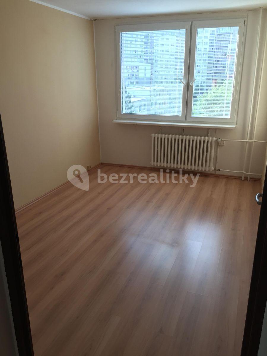 3 bedroom flat to rent, 72 m², Stříbrského, Prague, Prague