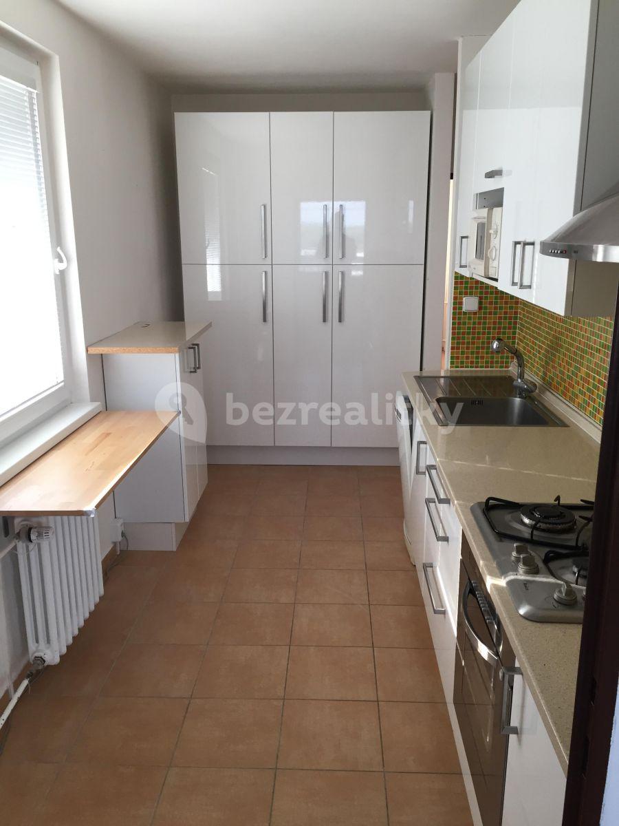 3 bedroom flat to rent, 72 m², Stříbrského, Prague, Prague