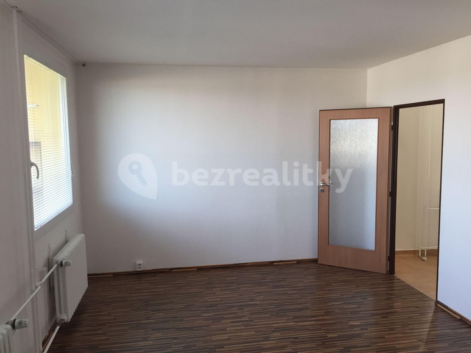 3 bedroom flat to rent, 72 m², Stříbrského, Prague, Prague