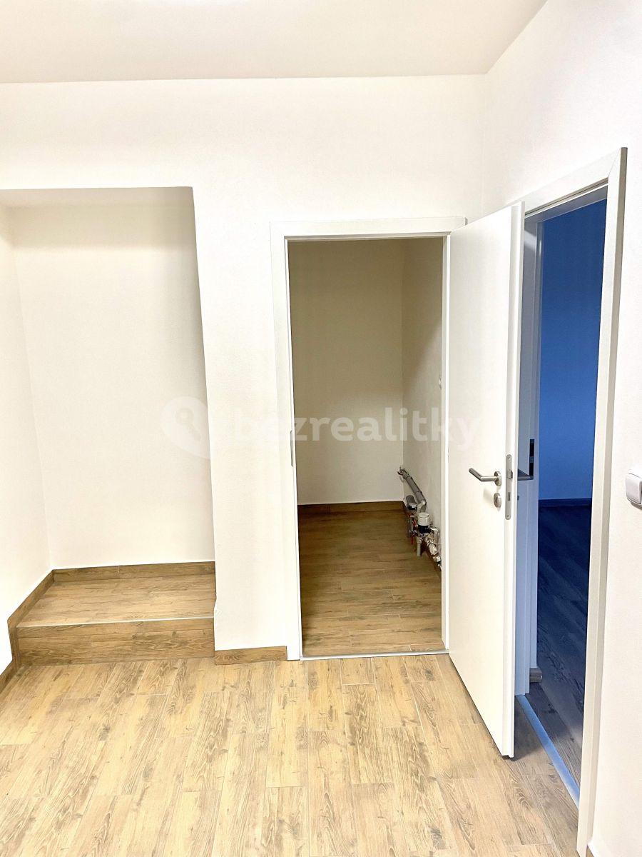 2 bedroom with open-plan kitchen flat to rent, 84 m², Hřebečská, Buštěhrad, Středočeský Region