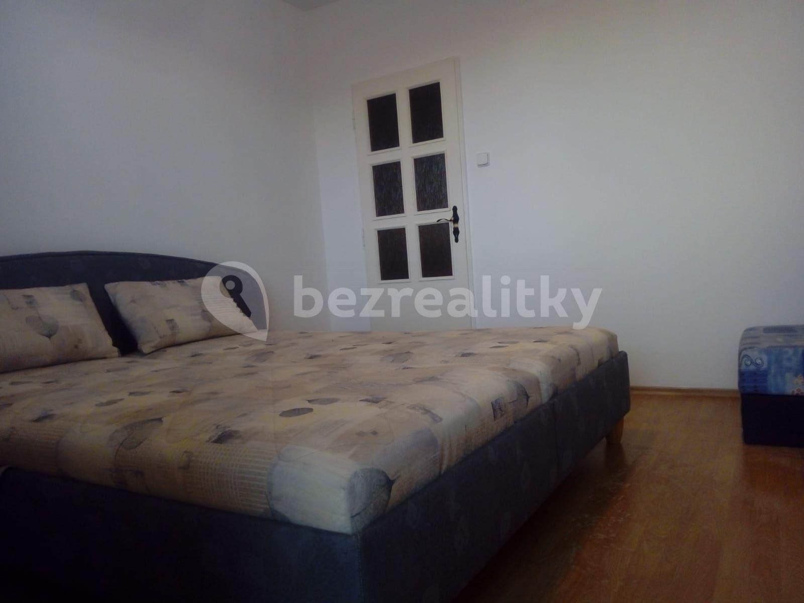 3 bedroom flat to rent, 66 m², Jablonecká, Prague, Prague