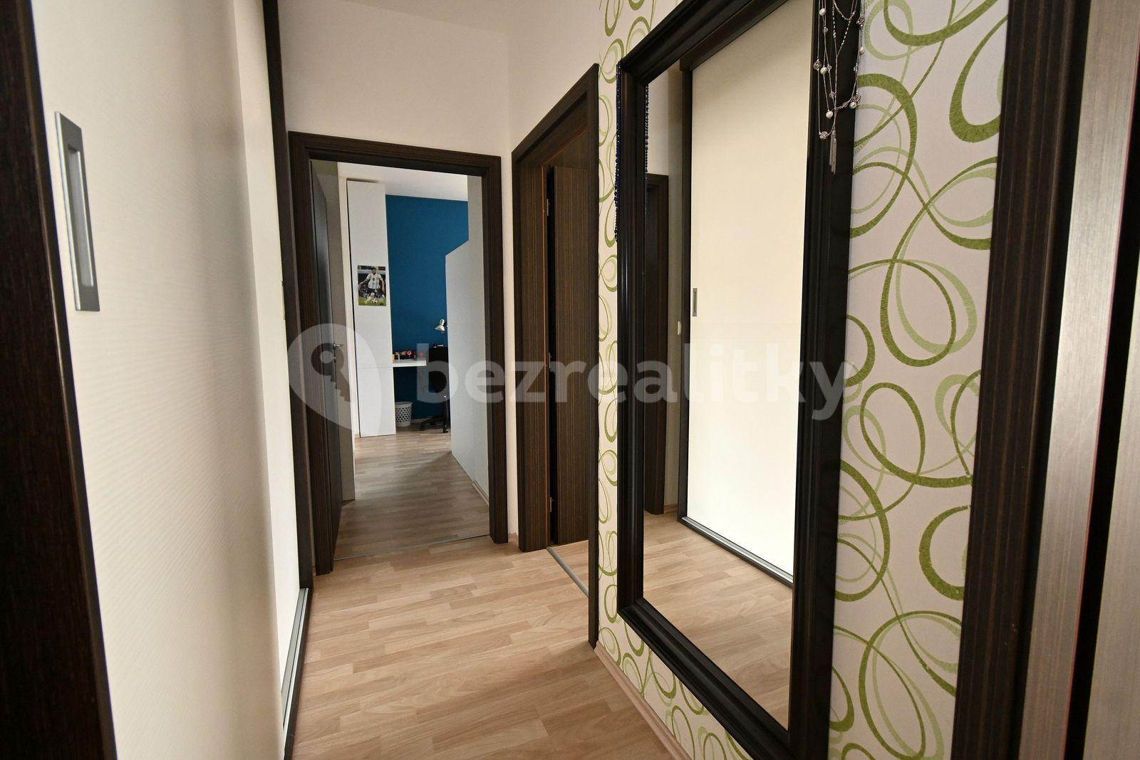 2 bedroom with open-plan kitchen flat to rent, 83 m², Václava Trojana, Prague, Prague