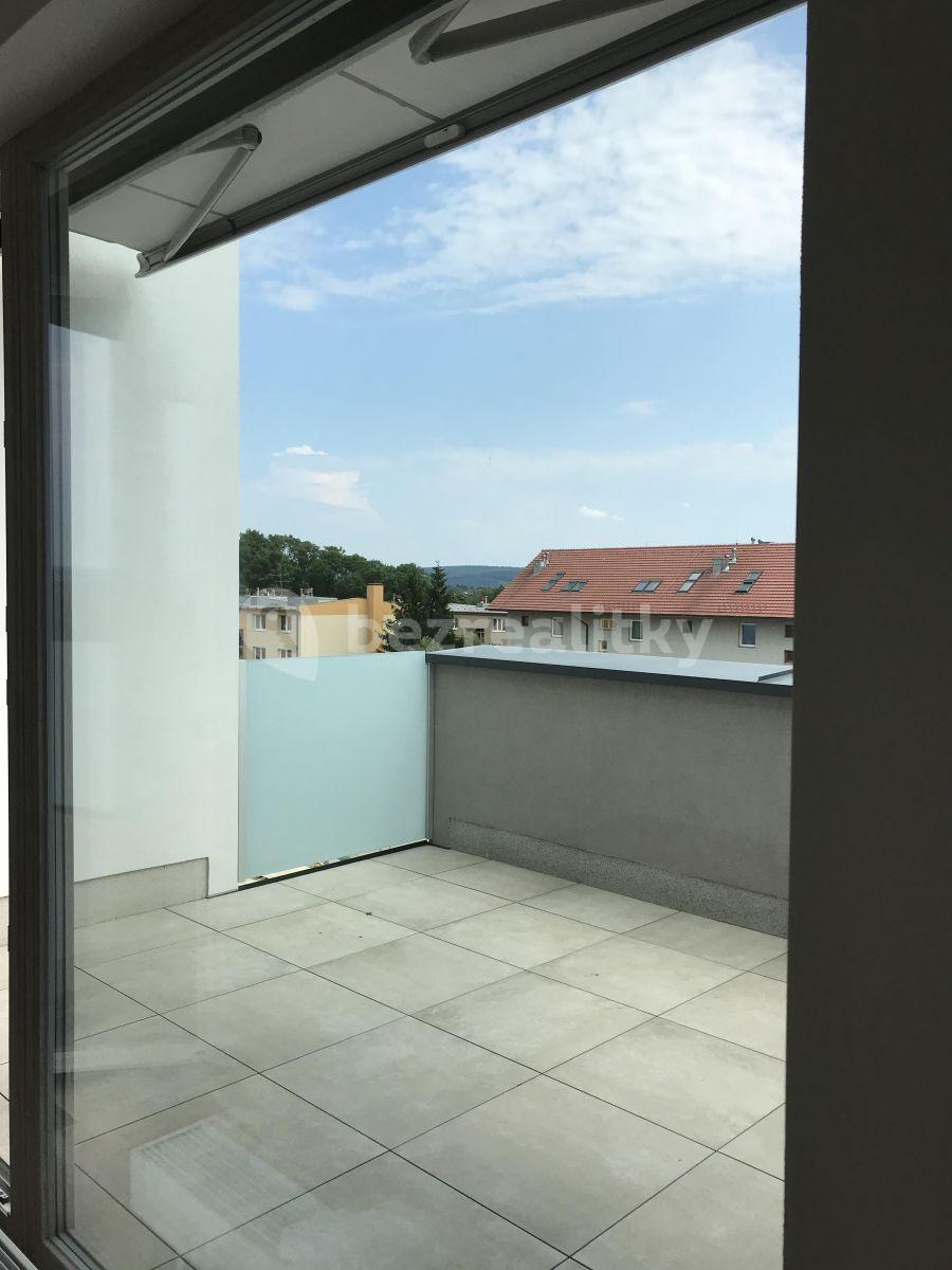 Studio flat to rent, 55 m², U Škol, Bučovice, Jihomoravský Region