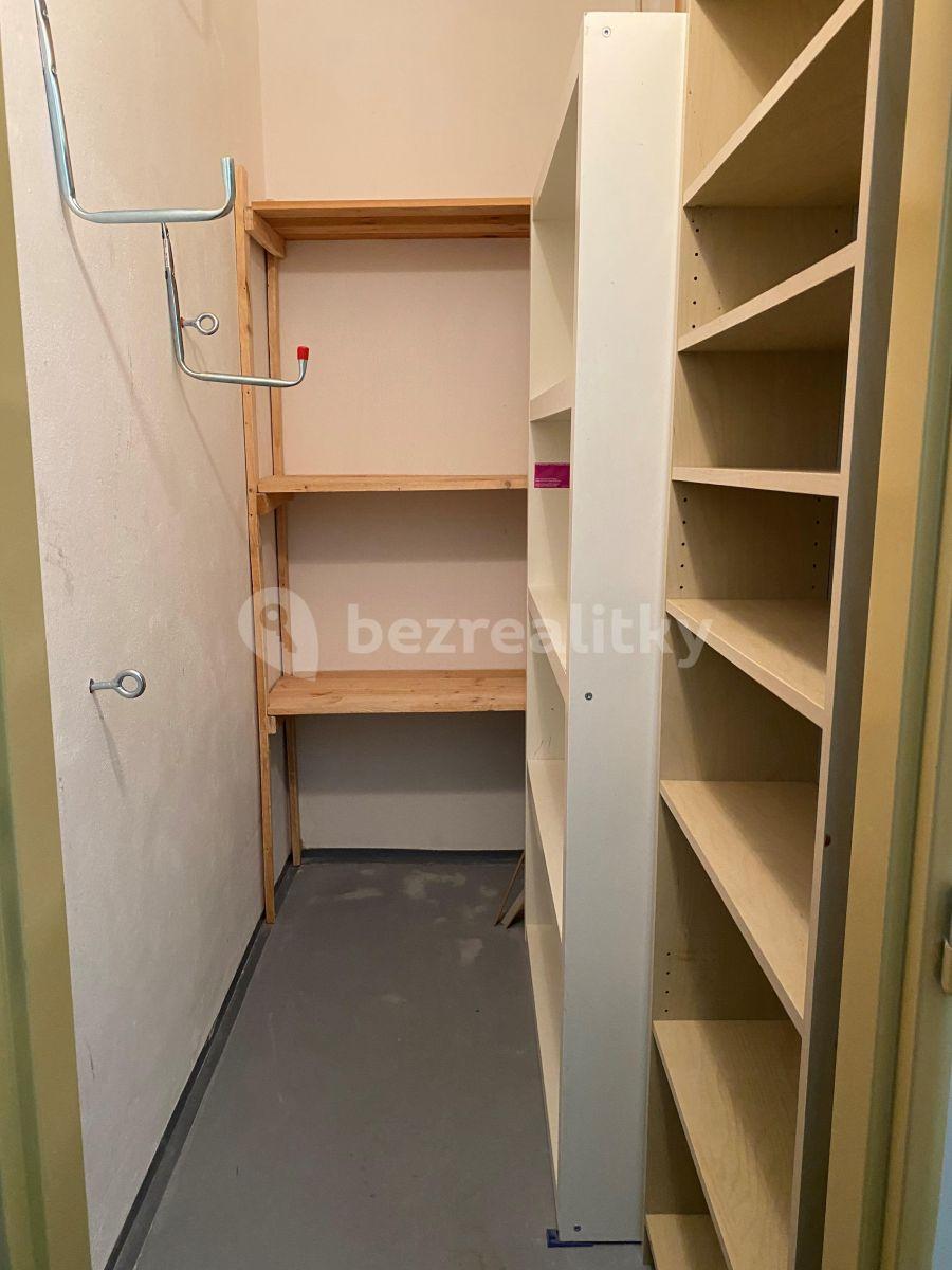 2 bedroom with open-plan kitchen flat to rent, 60 m², Nad Štolami, Odolena Voda, Středočeský Region