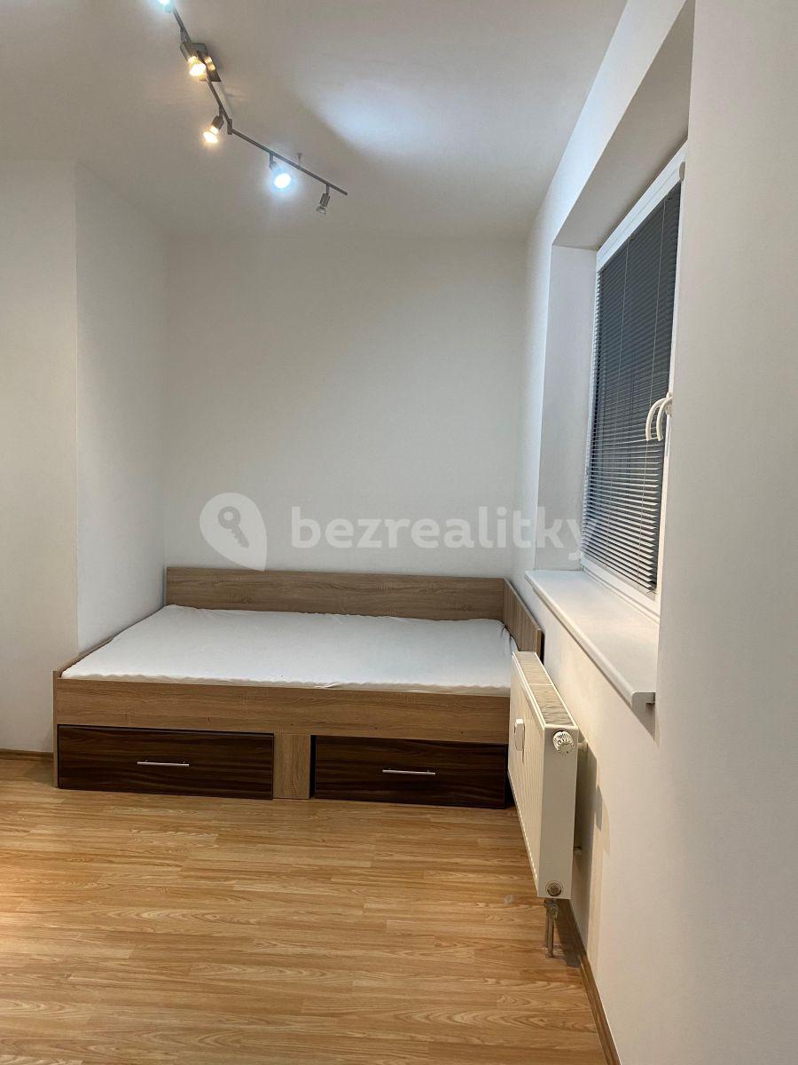 2 bedroom with open-plan kitchen flat to rent, 60 m², Nad Štolami, Odolena Voda, Středočeský Region