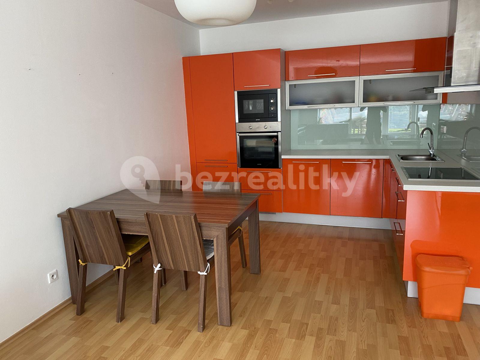 2 bedroom with open-plan kitchen flat to rent, 76 m², V Osikách, Prague, Prague