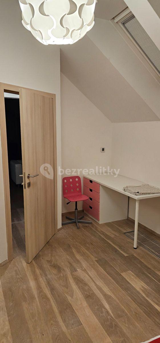 1 bedroom with open-plan kitchen flat to rent, 70 m², Vojtěšská, Neratovice, Středočeský Region
