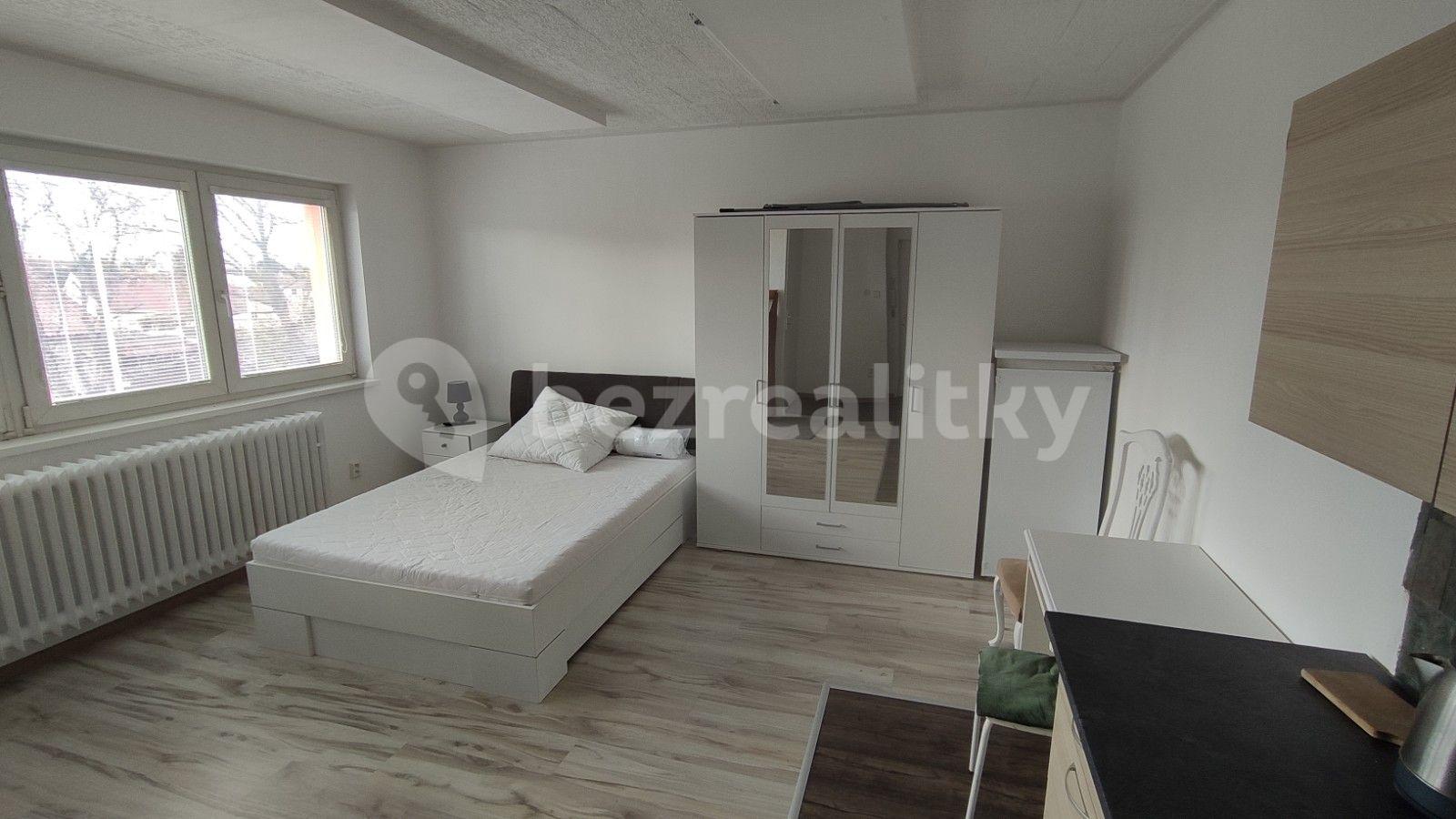 Small studio flat to rent, 26 m², Ve Žlíbku, Prague, Prague