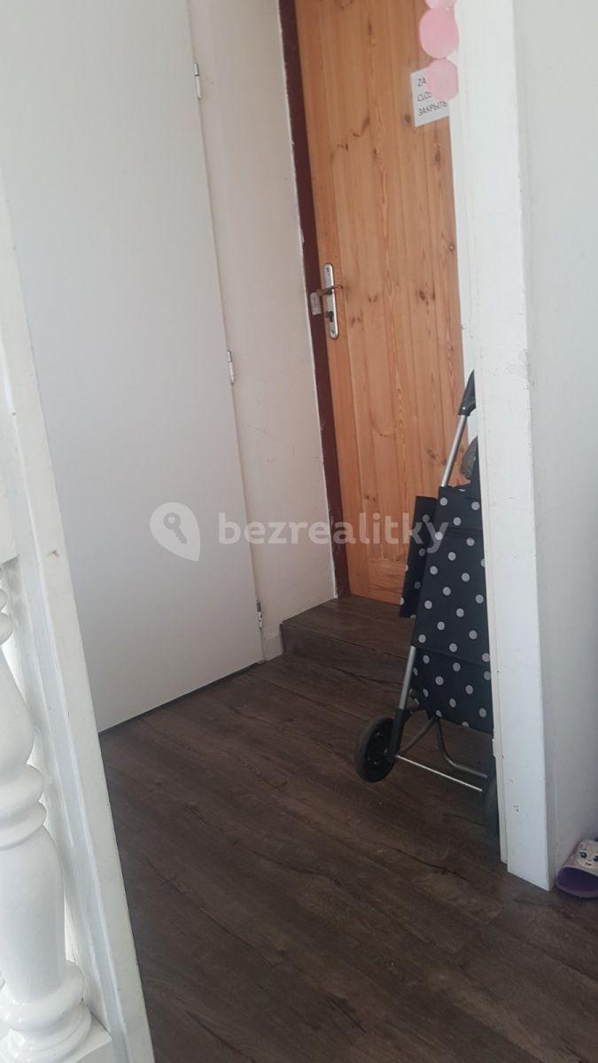 Small studio flat to rent, 26 m², Ve Žlíbku, Prague, Prague