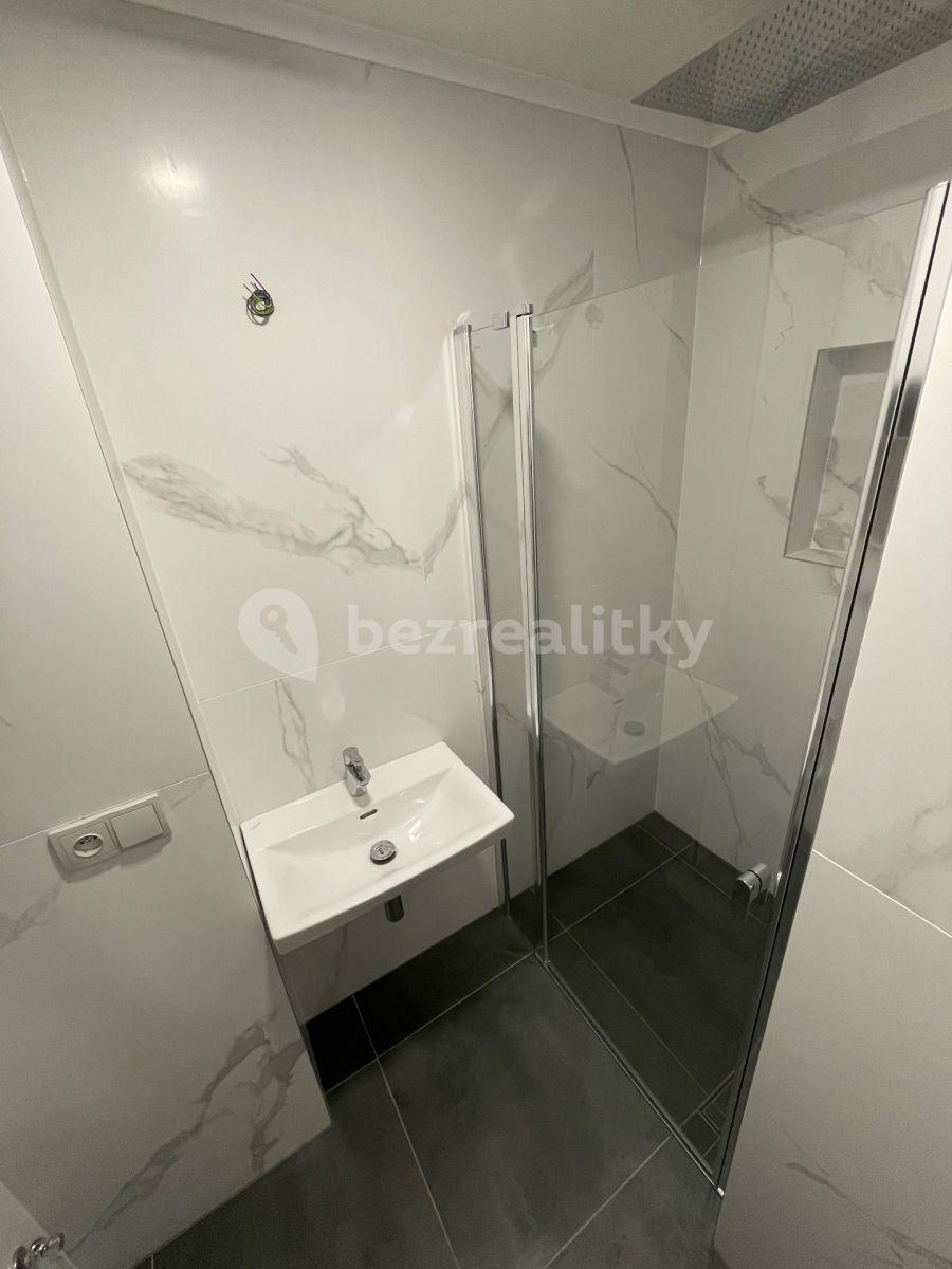 2 bedroom flat for sale, 57 m², Za Pohořelcem, Prague, Prague