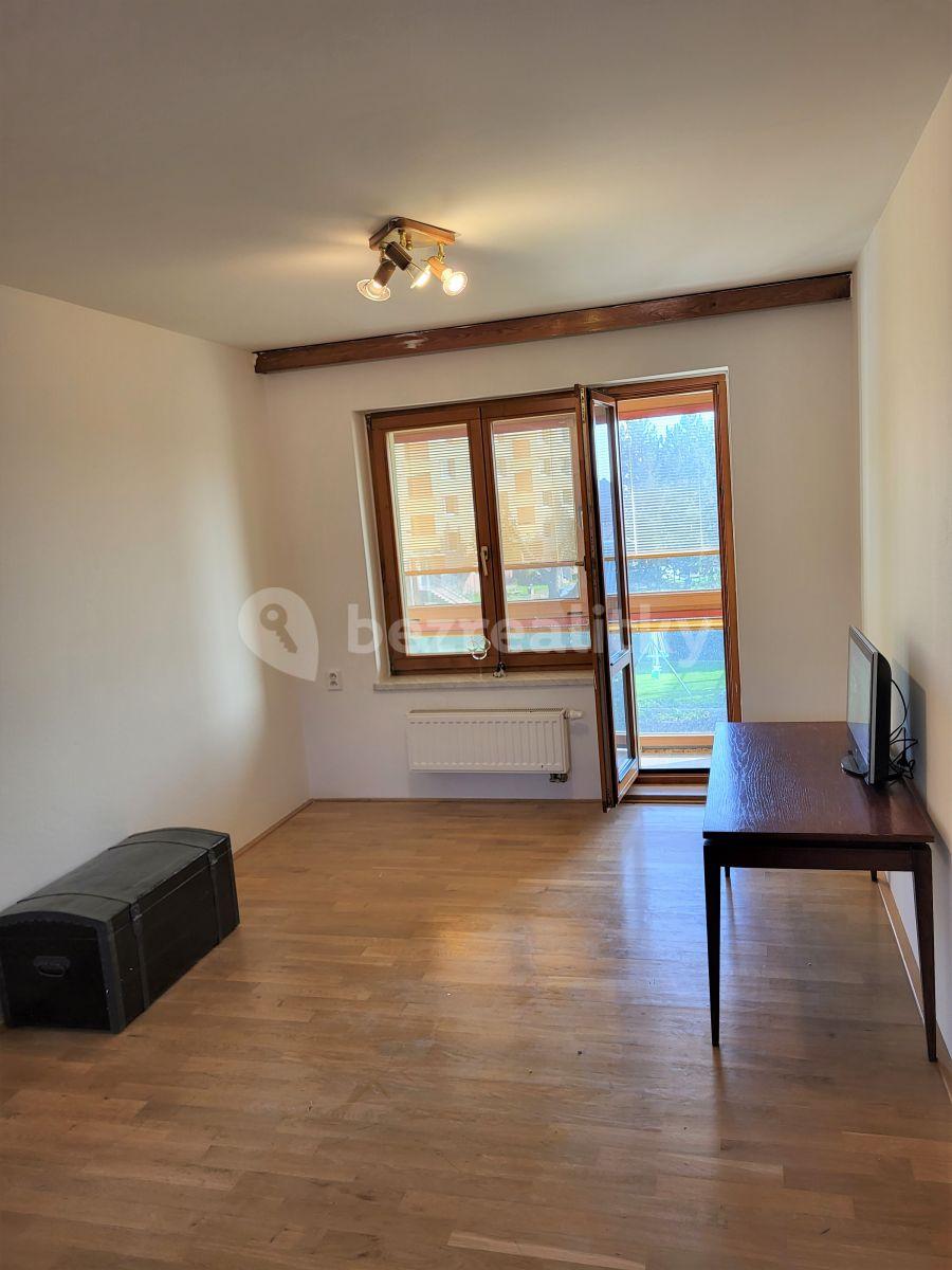 2 bedroom with open-plan kitchen flat to rent, 75 m², V Sádku, Újezd u Brna, Jihomoravský Region