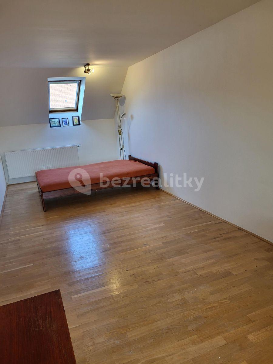 2 bedroom with open-plan kitchen flat to rent, 75 m², V Sádku, Újezd u Brna, Jihomoravský Region