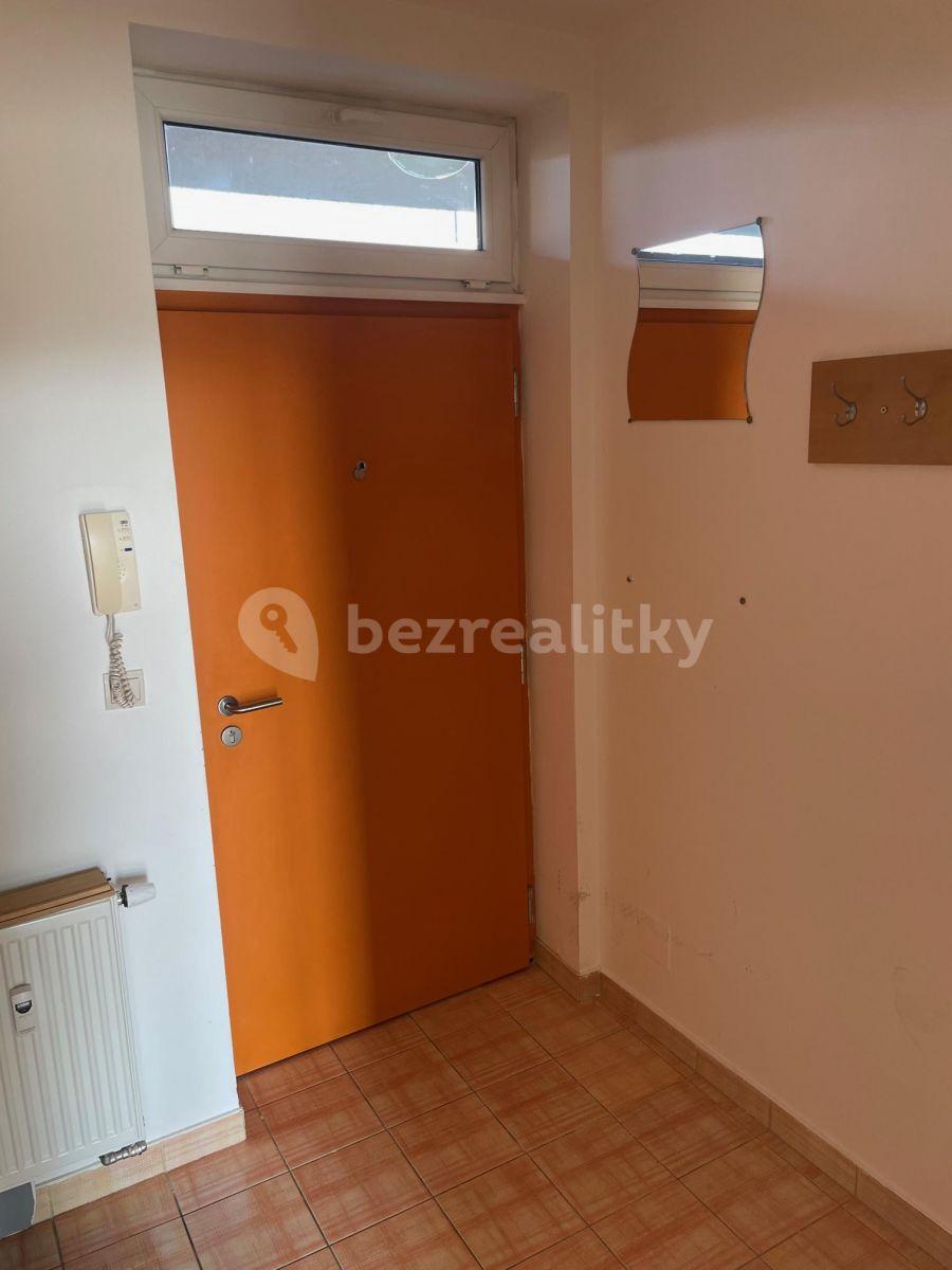 Studio flat to rent, 48 m², Novodvorská, Prague, Prague