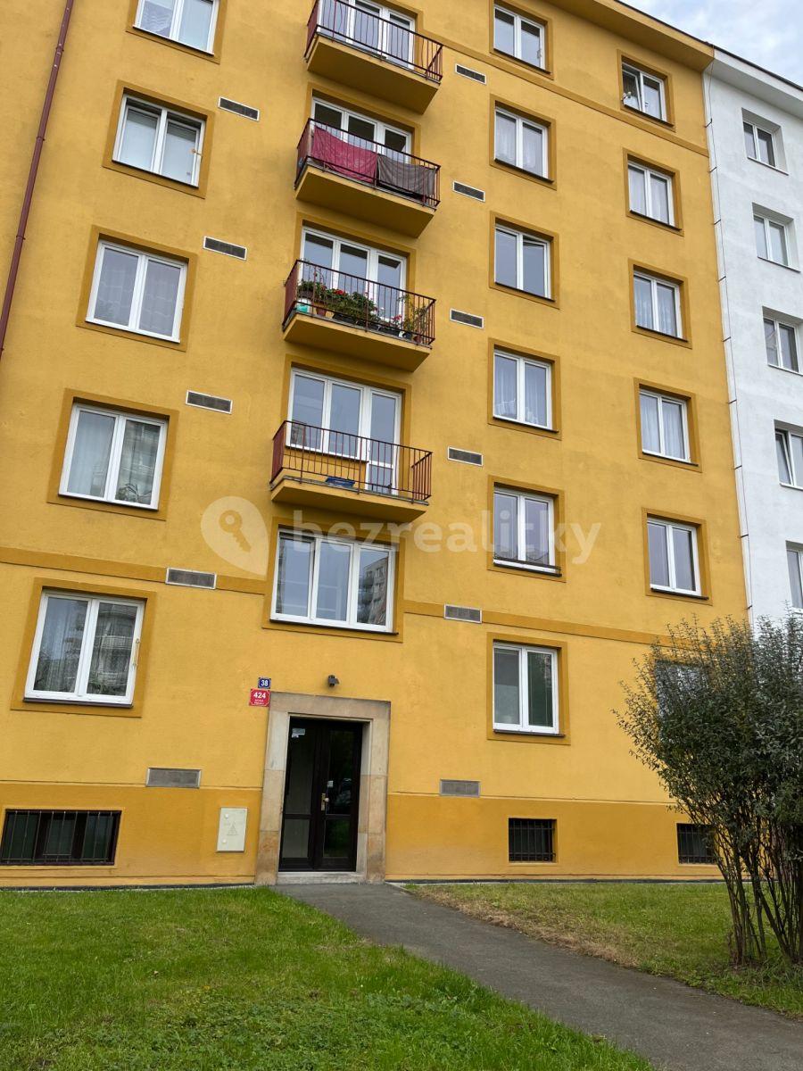 1 bedroom with open-plan kitchen flat to rent, 55 m², Jihlavská, Prague, Prague