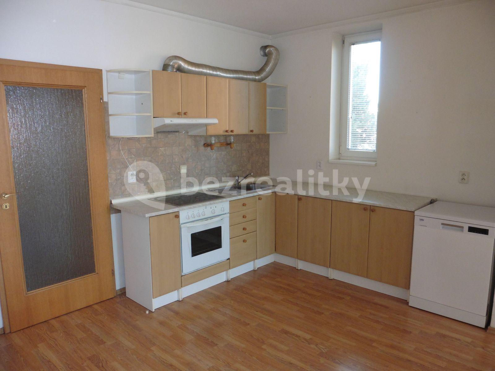 2 bedroom with open-plan kitchen flat to rent, 83 m², Pastevců, Prague, Prague