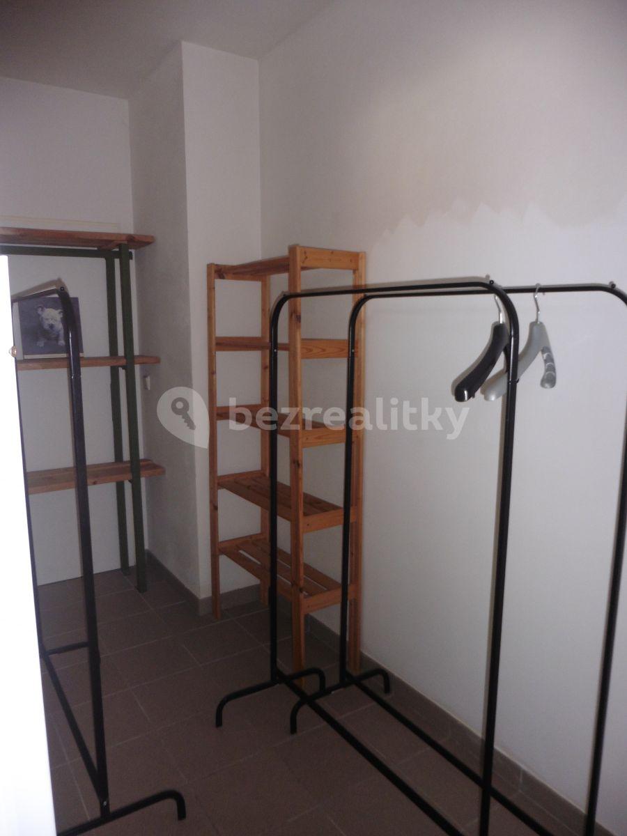 2 bedroom with open-plan kitchen flat to rent, 83 m², Pastevců, Prague, Prague