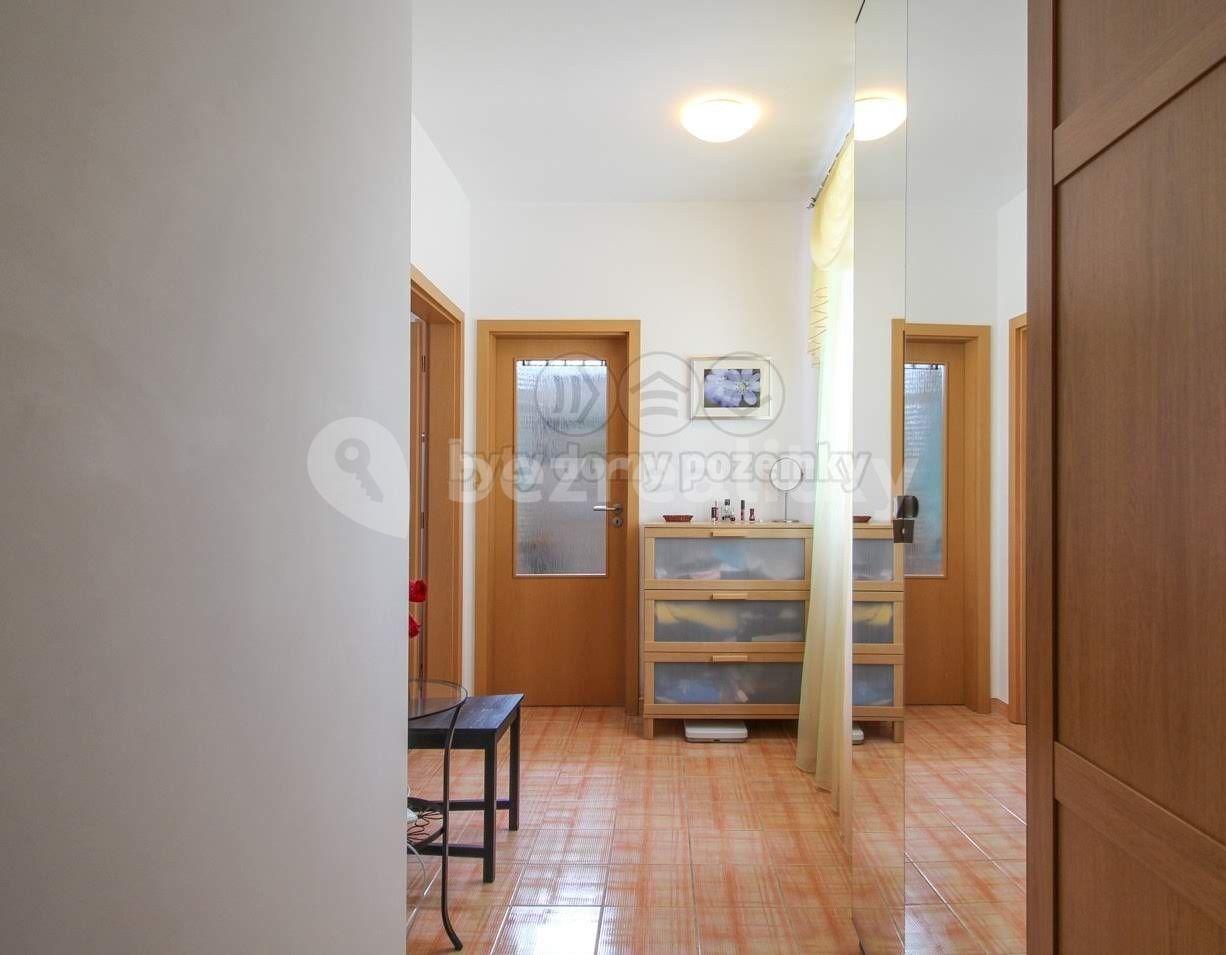 Studio flat for sale, 46 m², Novodvorská, Prague, Prague