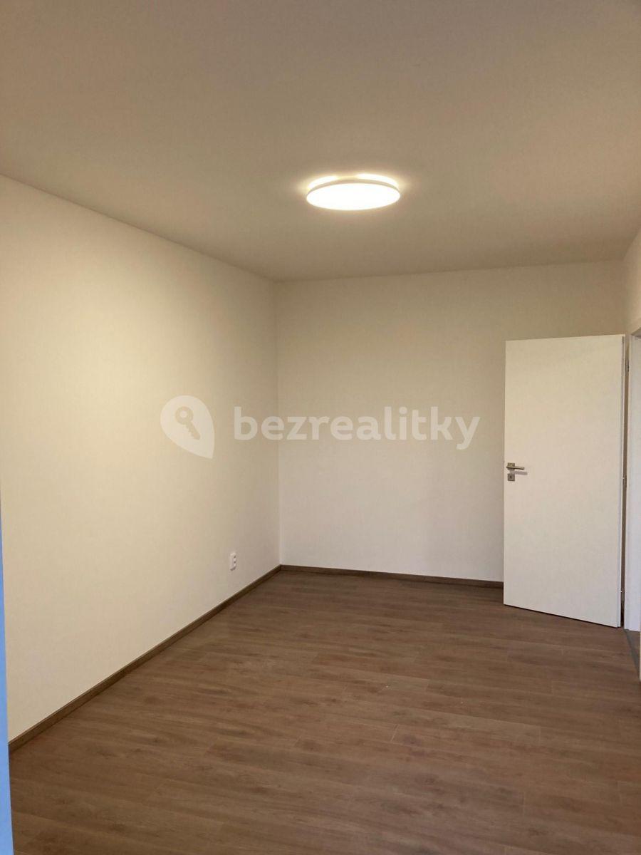 1 bedroom with open-plan kitchen flat to rent, 72 m², Na Radouči, Mladá Boleslav, Středočeský Region