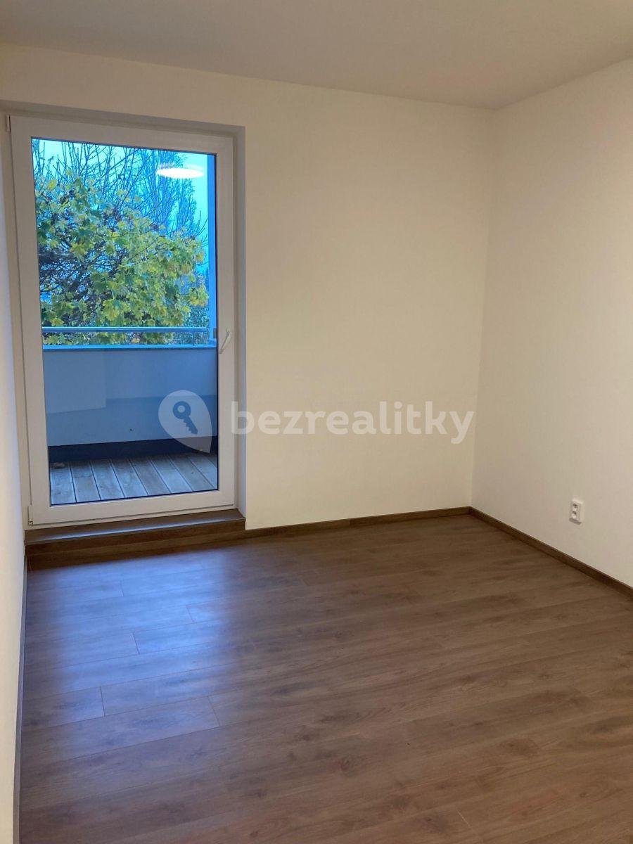 1 bedroom with open-plan kitchen flat to rent, 72 m², Na Radouči, Mladá Boleslav, Středočeský Region