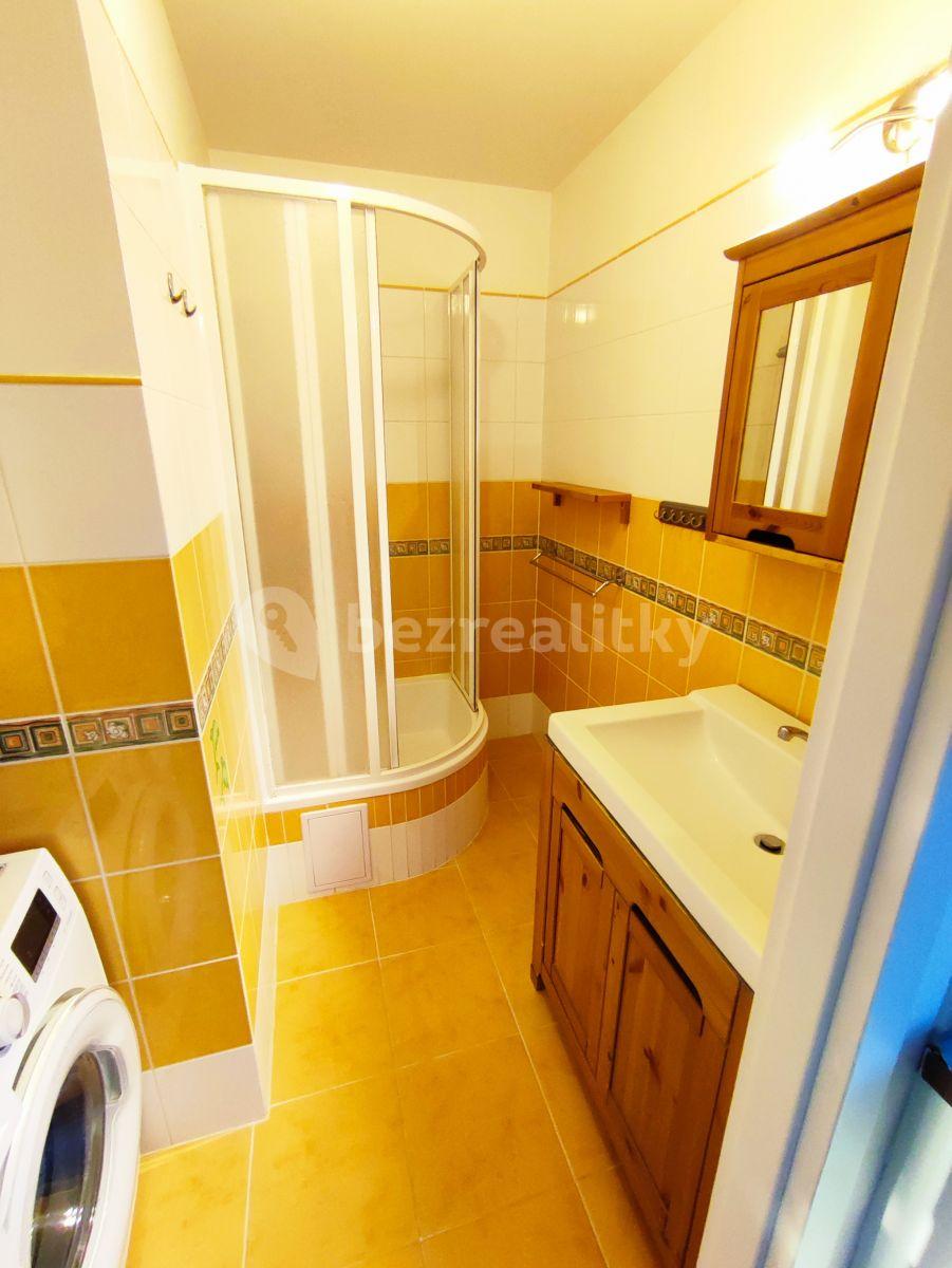 3 bedroom flat to rent, 75 m², sídl. Družba, Židlochovice, Jihomoravský Region