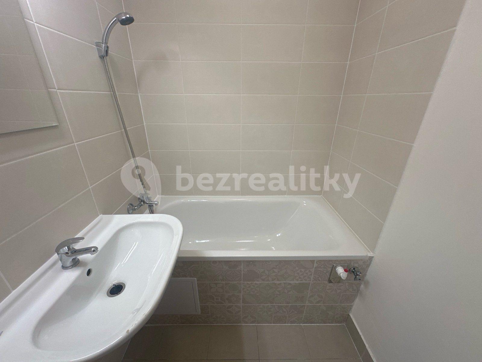 3 bedroom flat to rent, 54 m², Slovenská, Karviná, Moravskoslezský Region