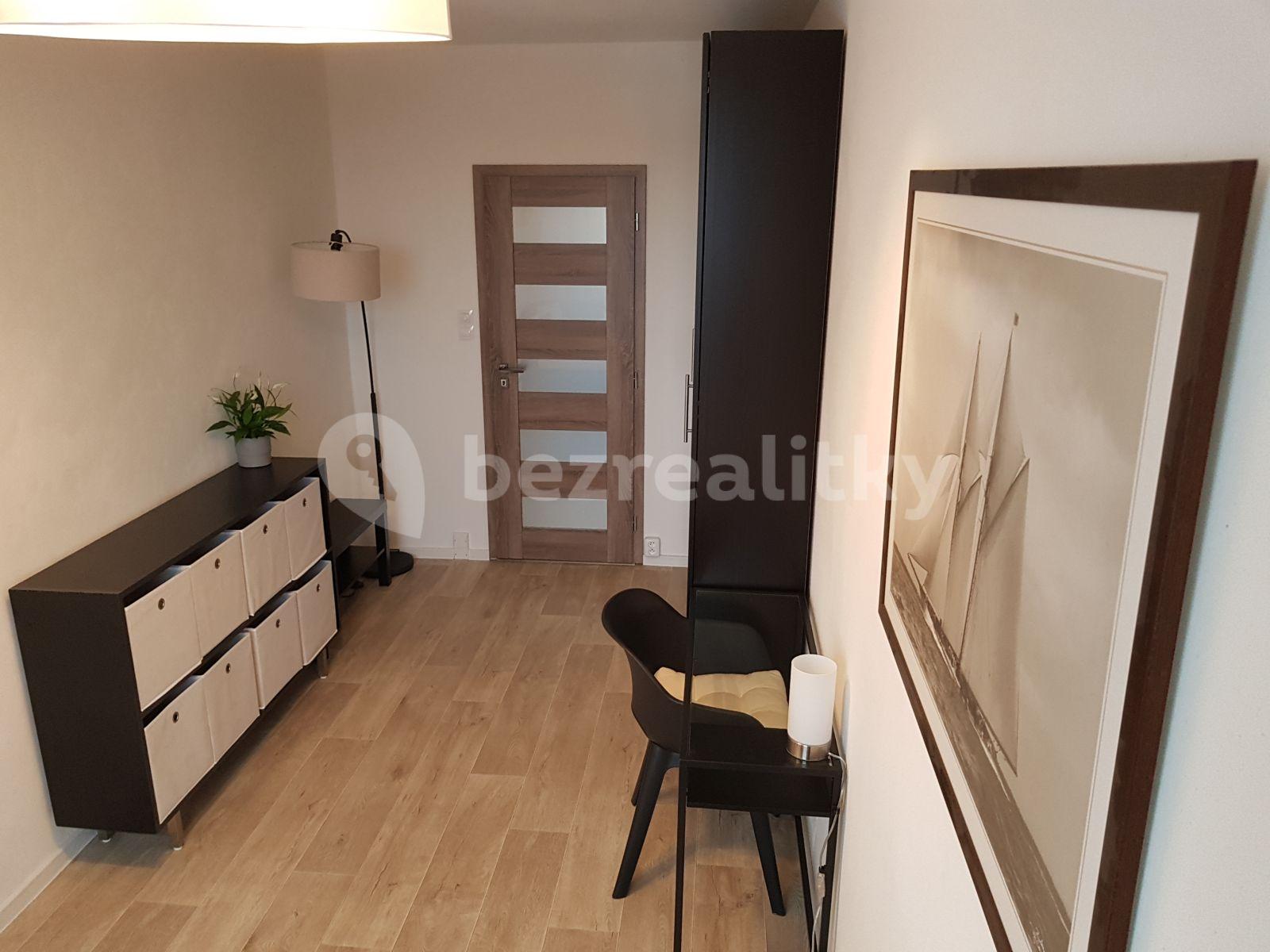 3 bedroom flat to rent, 76 m², Vajdova, Prague, Prague