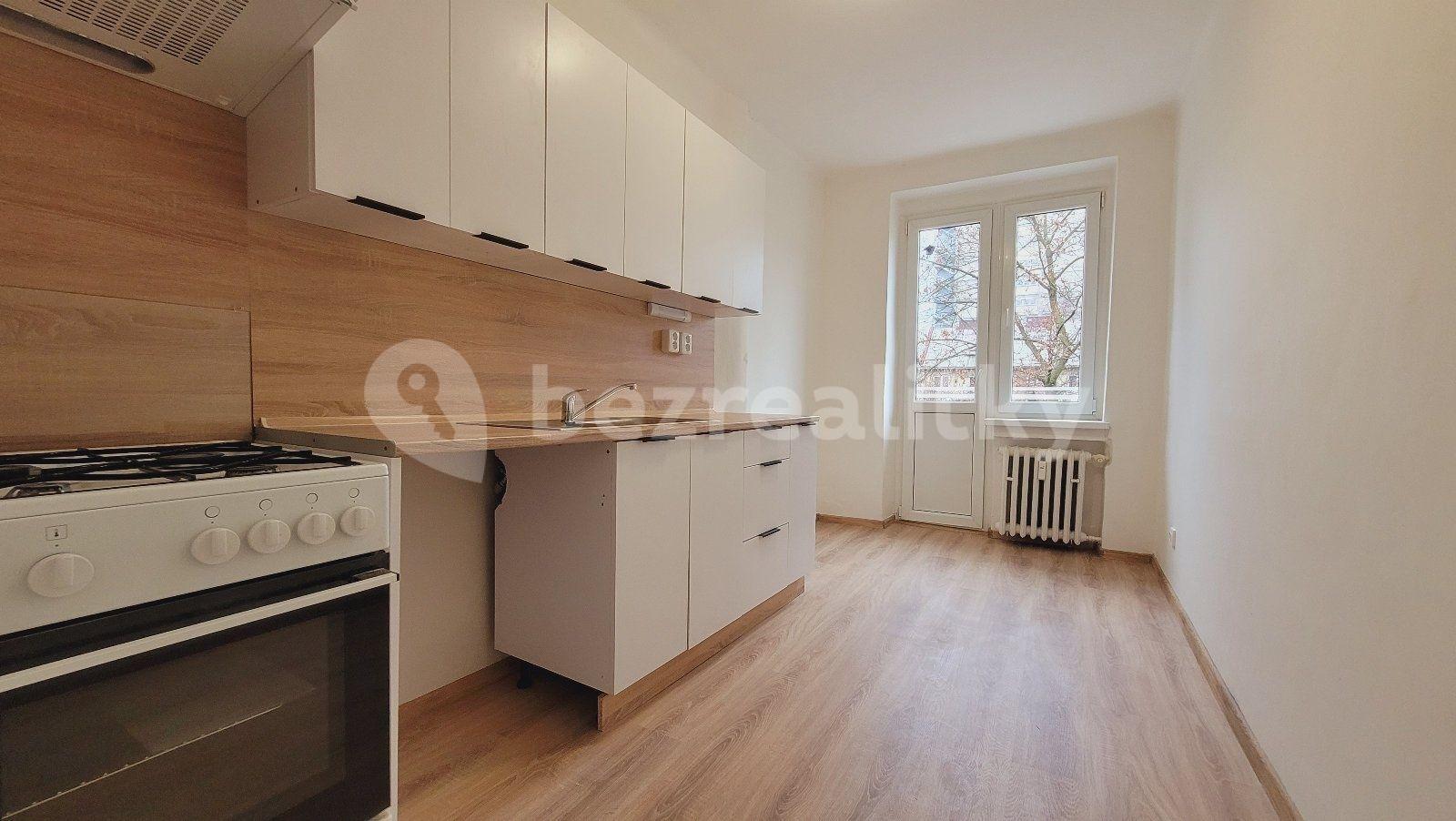 3 bedroom flat to rent, 70 m², Brožíkova, Karviná, Moravskoslezský Region