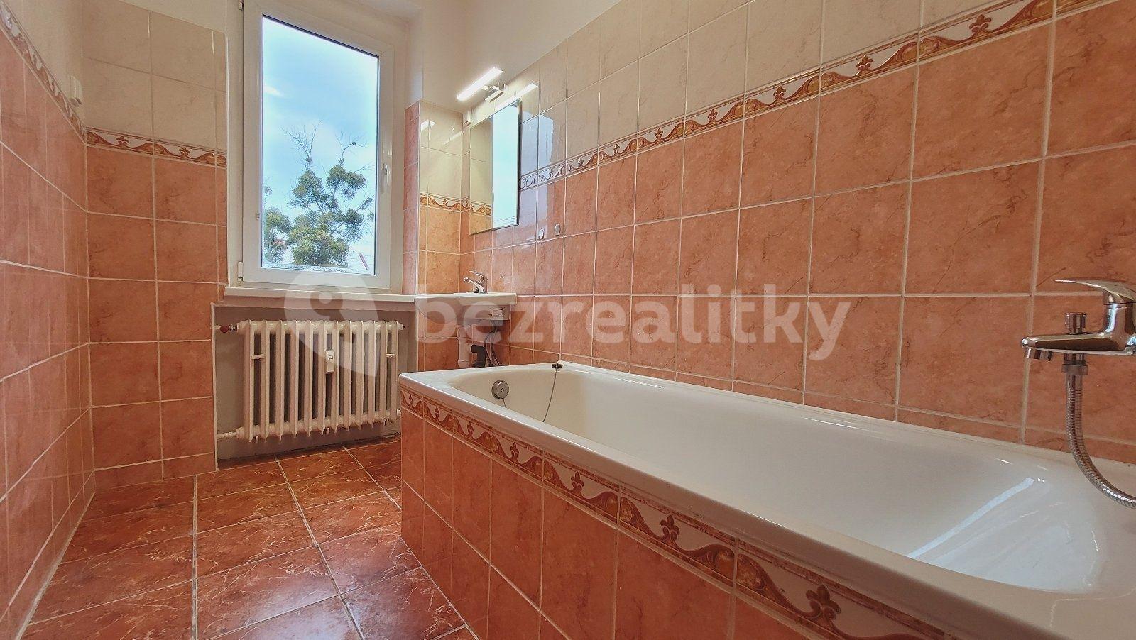 3 bedroom flat to rent, 70 m², Brožíkova, Karviná, Moravskoslezský Region