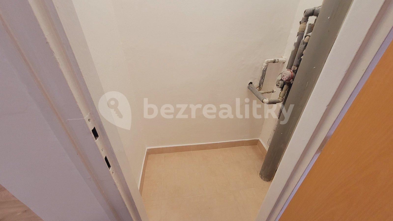 3 bedroom flat to rent, 70 m², Brožíkova, Karviná, Moravskoslezský Region