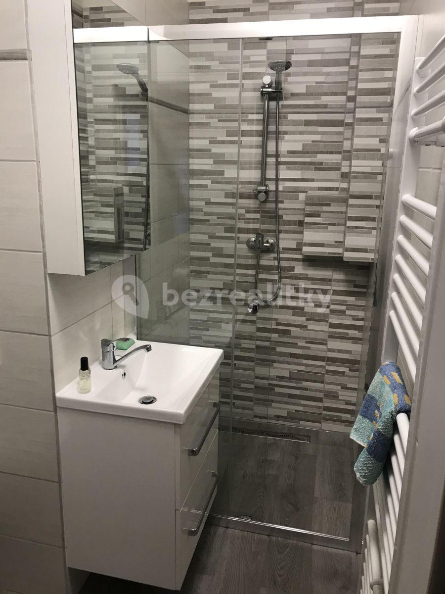 2 bedroom flat to rent, 60 m², Roháčova, Tábor, Jihočeský Region