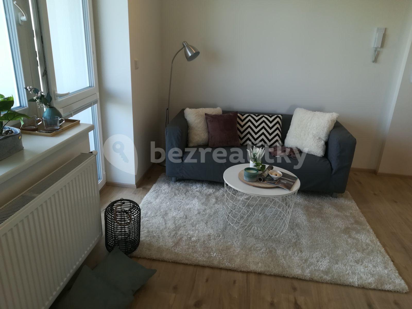 1 bedroom with open-plan kitchen flat to rent, 47 m², Kloučkova, Rakovník, Středočeský Region