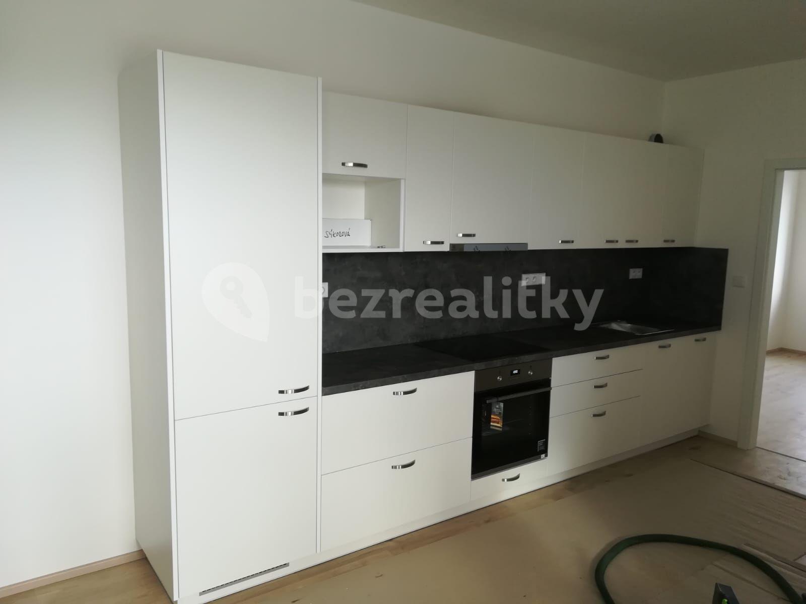 1 bedroom with open-plan kitchen flat to rent, 47 m², Kloučkova, Rakovník, Středočeský Region