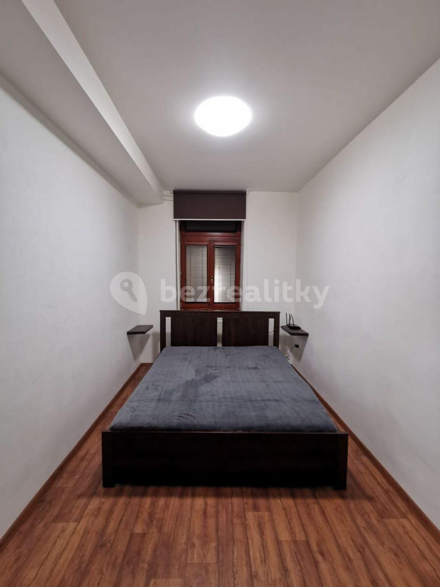 1 bedroom with open-plan kitchen flat to rent, 35 m², Otakarova, České Budějovice, Jihočeský Region