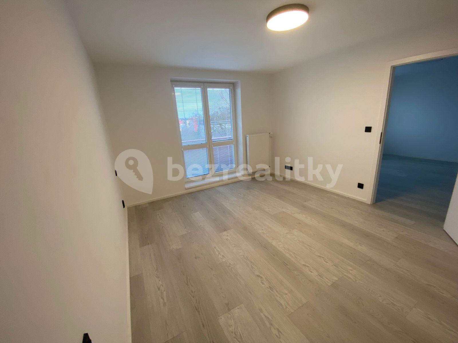 1 bedroom with open-plan kitchen flat to rent, 58 m², Horova, Hradec Králové, Královéhradecký Region