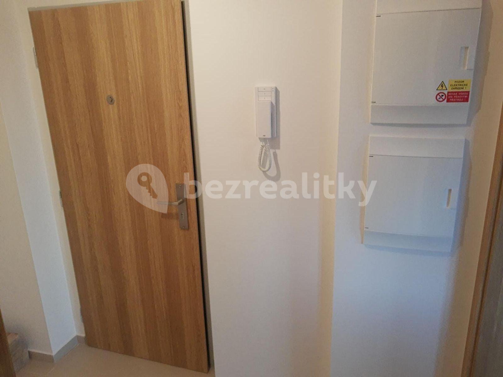 Studio flat to rent, 32 m², Rakovník, Středočeský Region