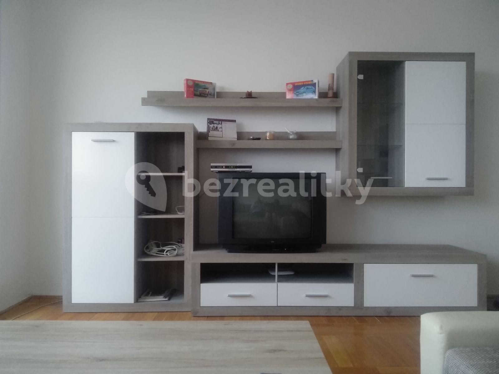 2 bedroom with open-plan kitchen flat to rent, 62 m², Nádražní, Mnichovo Hradiště, Středočeský Region