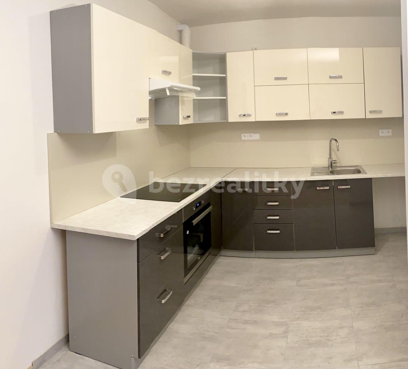 3 bedroom with open-plan kitchen flat to rent, 84 m², Filipova, Prague, Prague