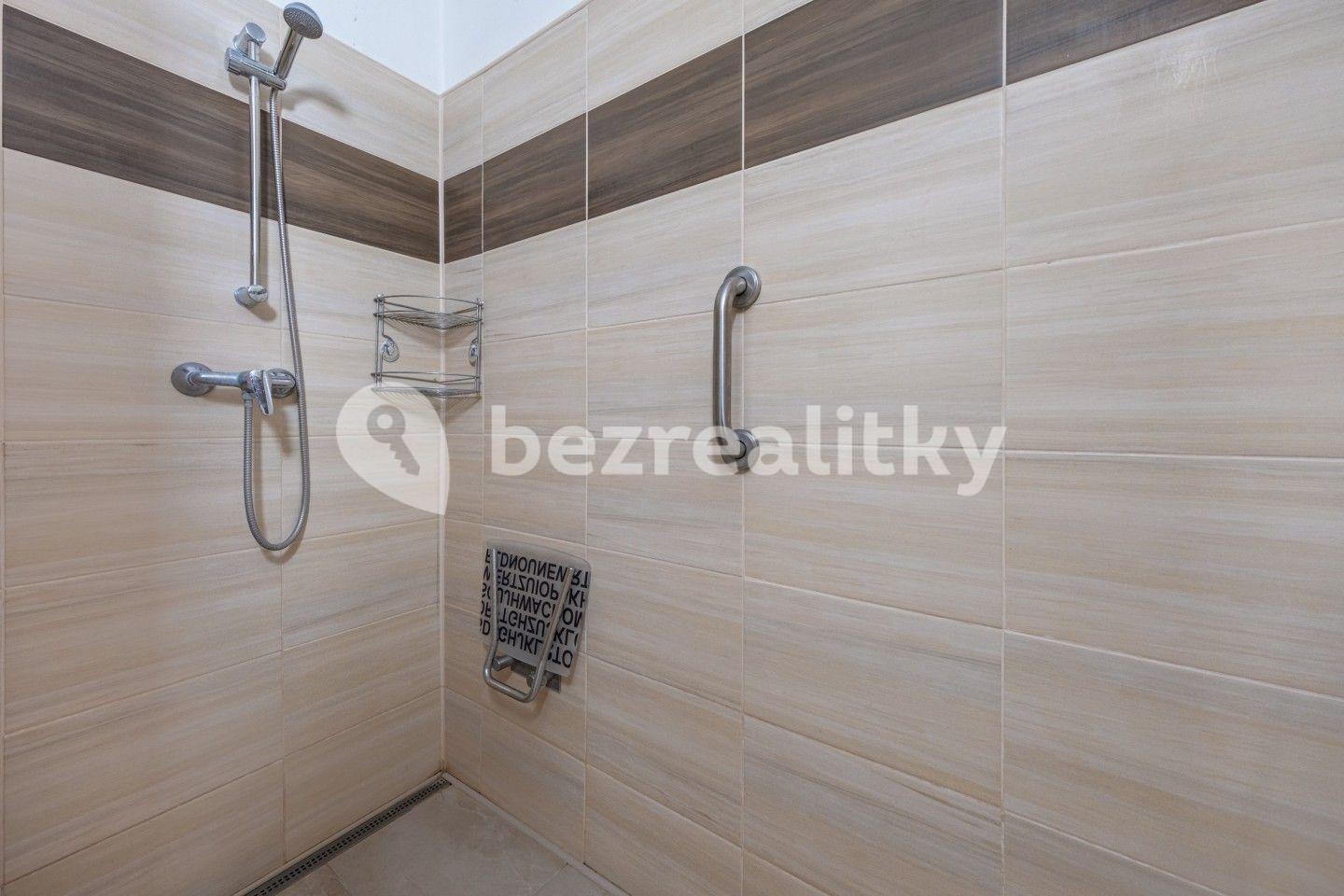 house for sale, 110 m², Vodárenská, Týnec nad Labem, Středočeský Region