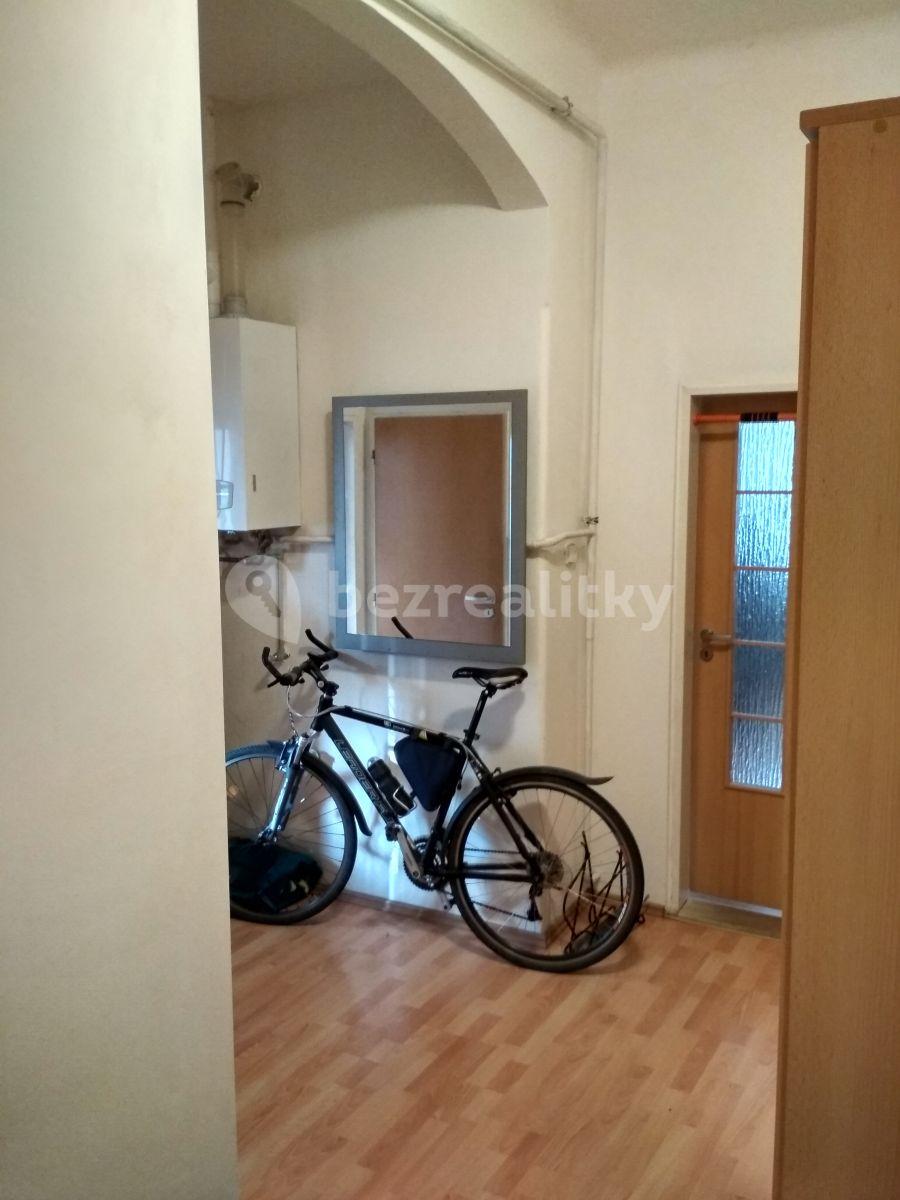 2 bedroom with open-plan kitchen flat to rent, 83 m², Soukenická, Brno, Jihomoravský Region